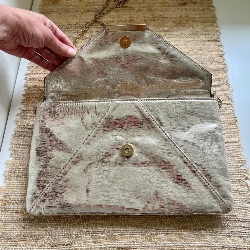New! INC International Concepts Metallic Envelope Clutch Purse - Picture 2 of 6
